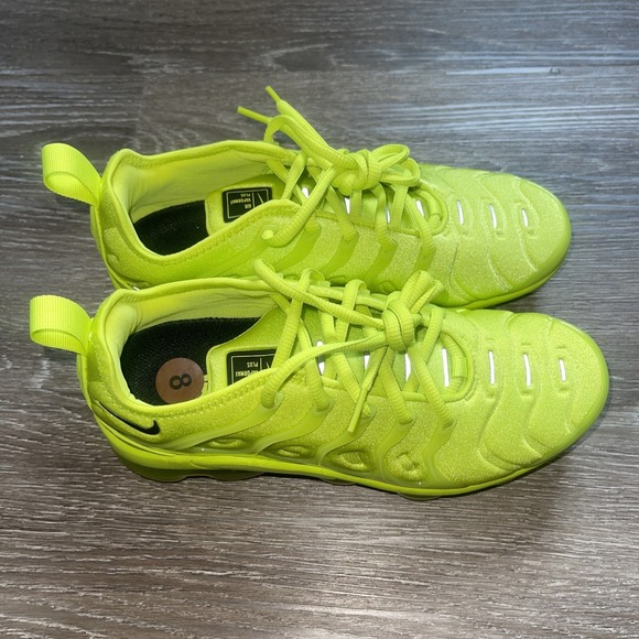 Nike VaporMax Plus Shoes Tennis Ball Neon DX1784-300 Women's‎ Size 7/ Men's  5.5 - Picture 5 of 6